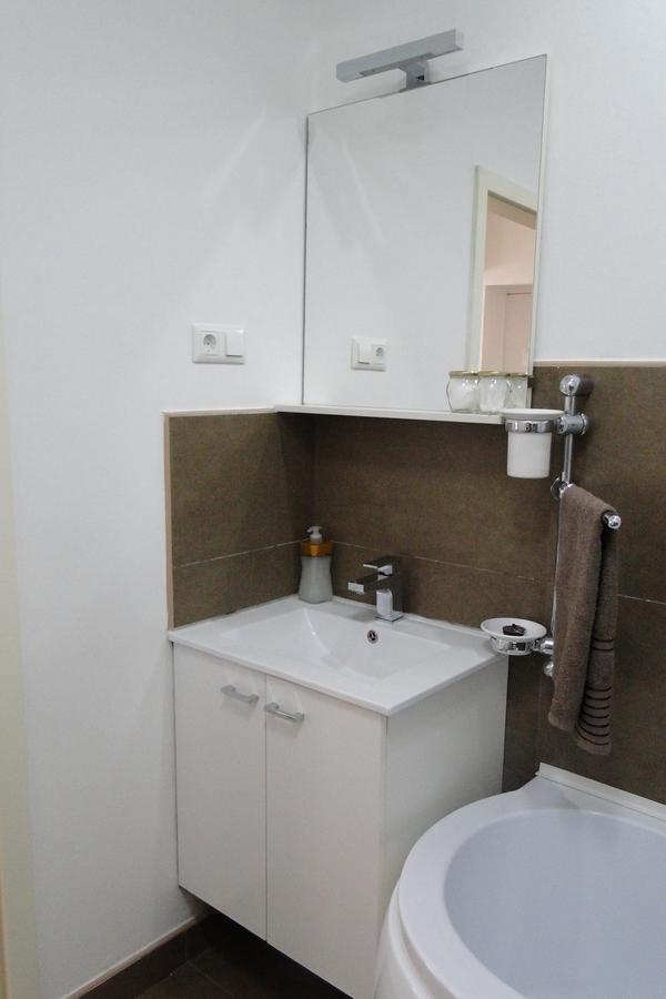 טוזלה Apartment Galerija מראה חיצוני תמונה