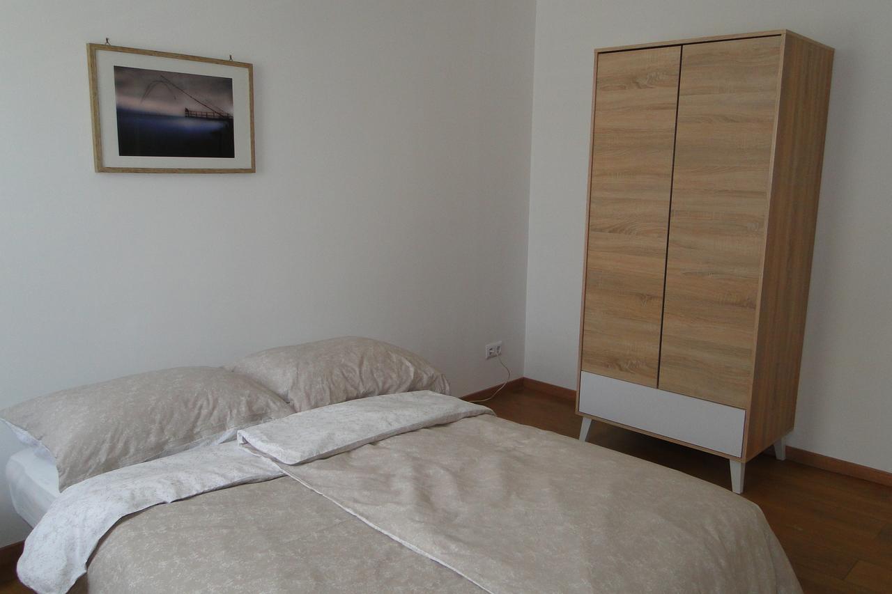 טוזלה Apartment Galerija מראה חיצוני תמונה