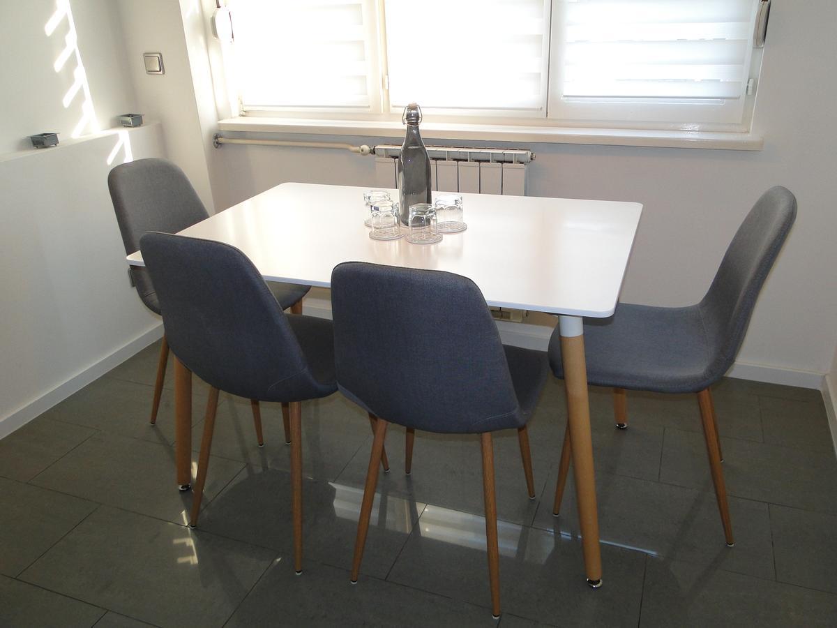 טוזלה Apartment Galerija מראה חיצוני תמונה