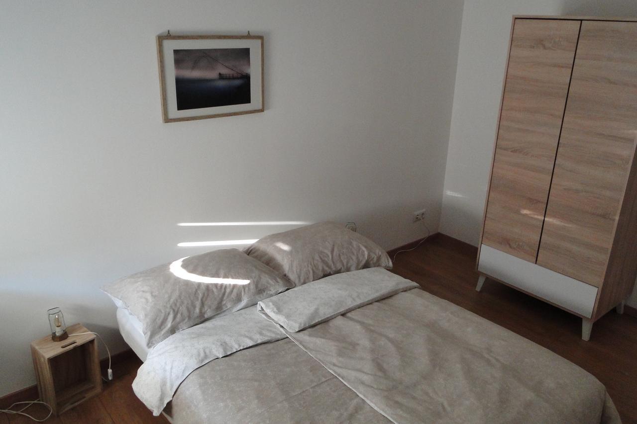 טוזלה Apartment Galerija מראה חיצוני תמונה