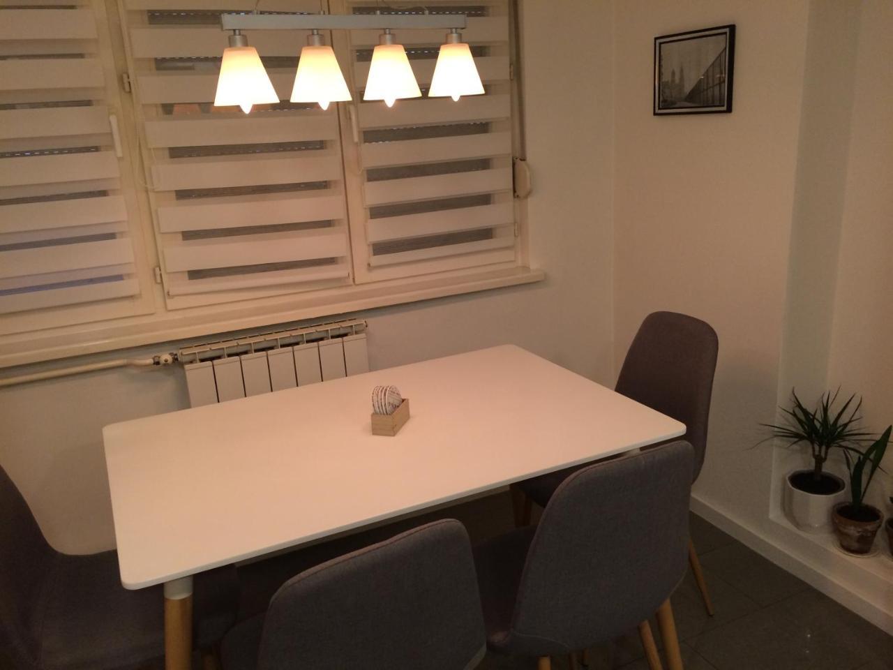 טוזלה Apartment Galerija מראה חיצוני תמונה